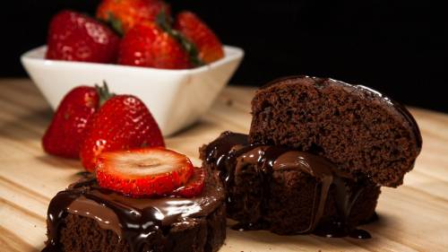 Pedaço Chocolate E Morango